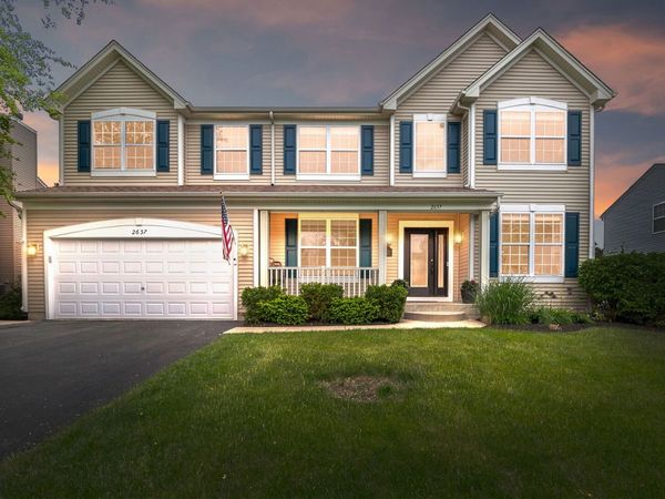 2637 W Autumn Drive , Round Lake, IL 60073