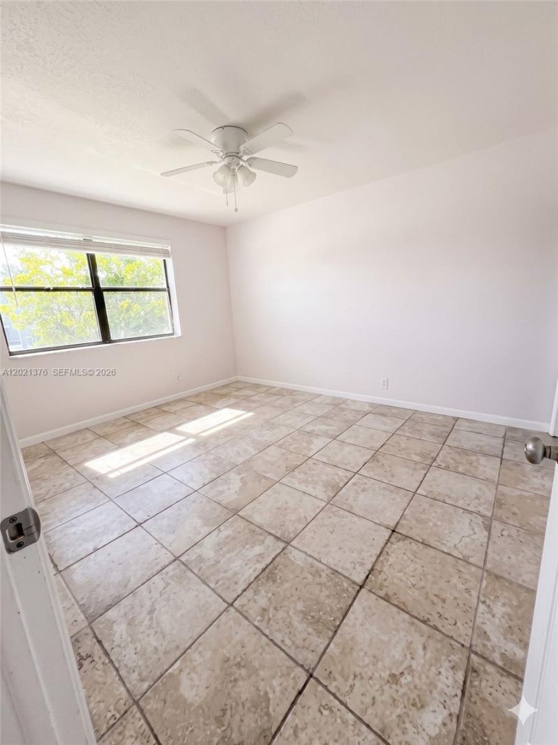 10046 Winding Lake Rd , Unit 204, Sunrise, FL 33351 Photo