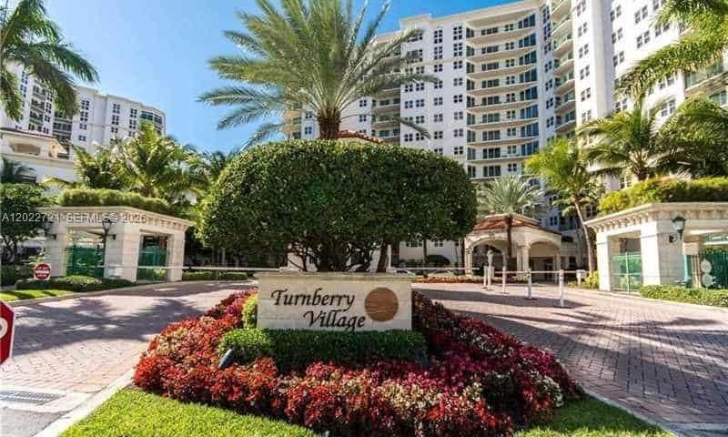 20000 E Country Club Dr , Unit 601, Aventura, FL 33180 Photo