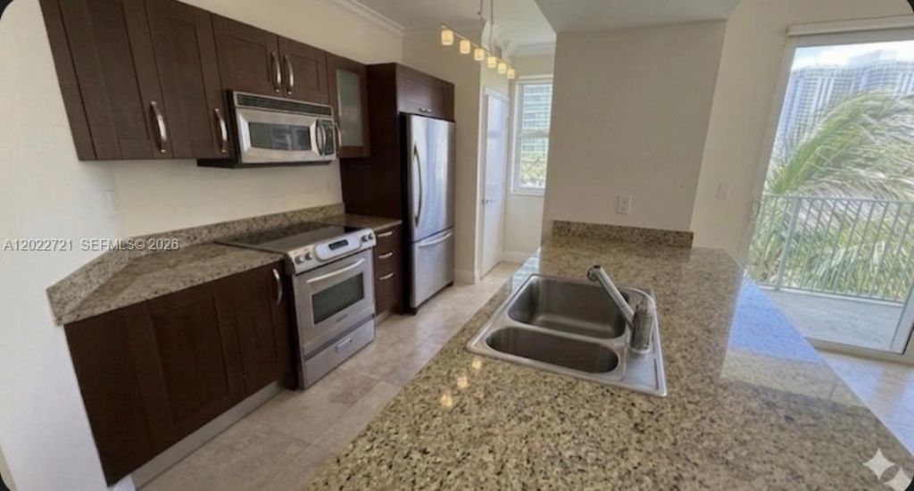 20000 E Country Club Dr , Unit 601, Aventura, FL 33180 Photo