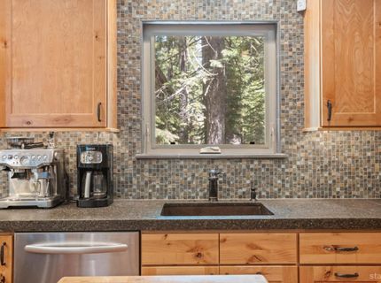 1798 Narragansett Circle, South Lake Tahoe, CA 96150 Photo