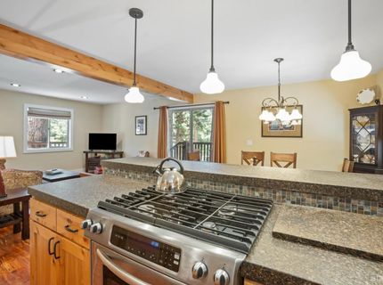 1798 Narragansett Circle, South Lake Tahoe, CA 96150 Photo