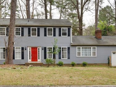 2437 Tilghman Circle, Chapel Hill, NC 27514