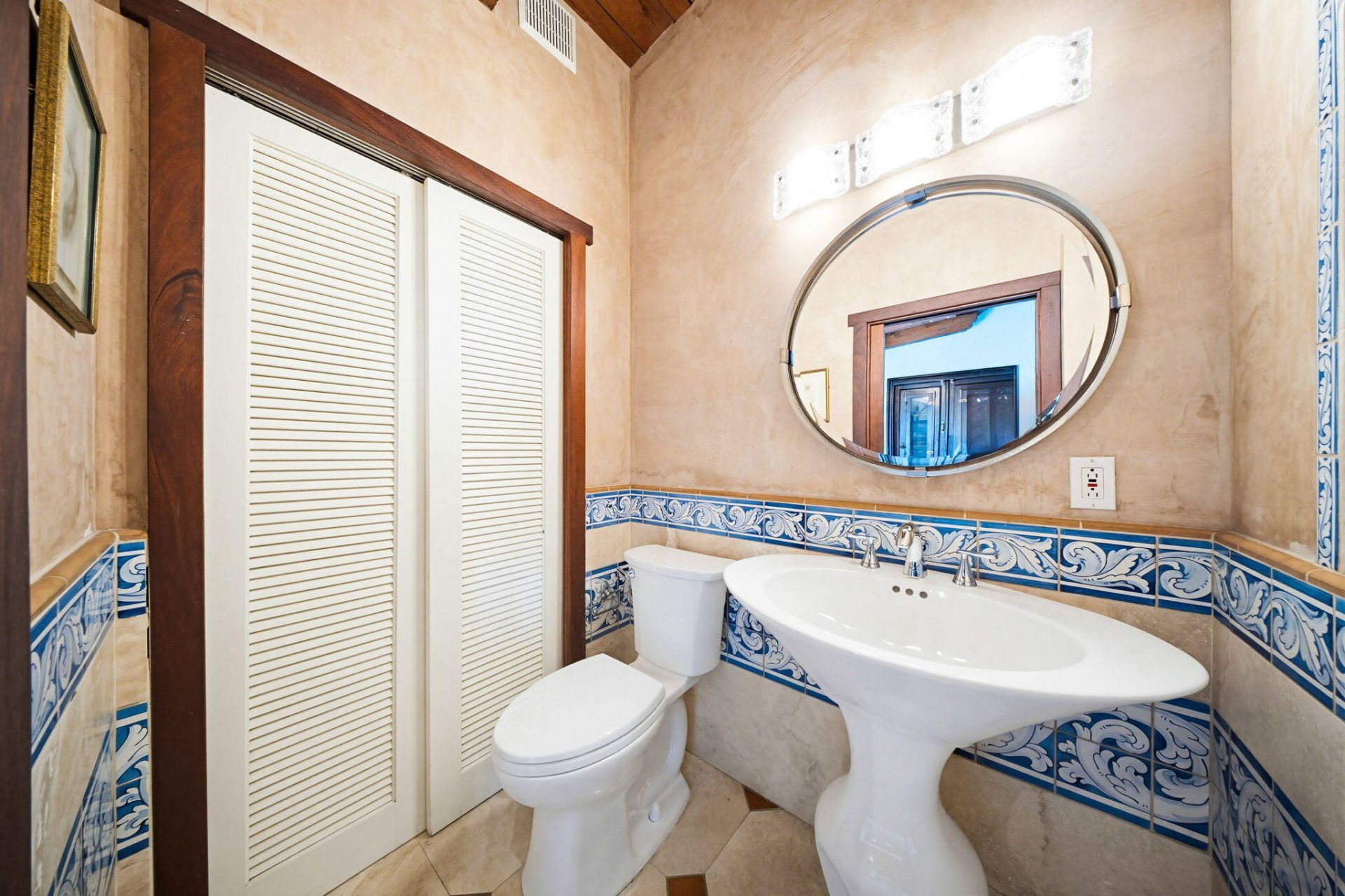 87 Cannon Royal Drive, Shark Key, FL 33040 Photo