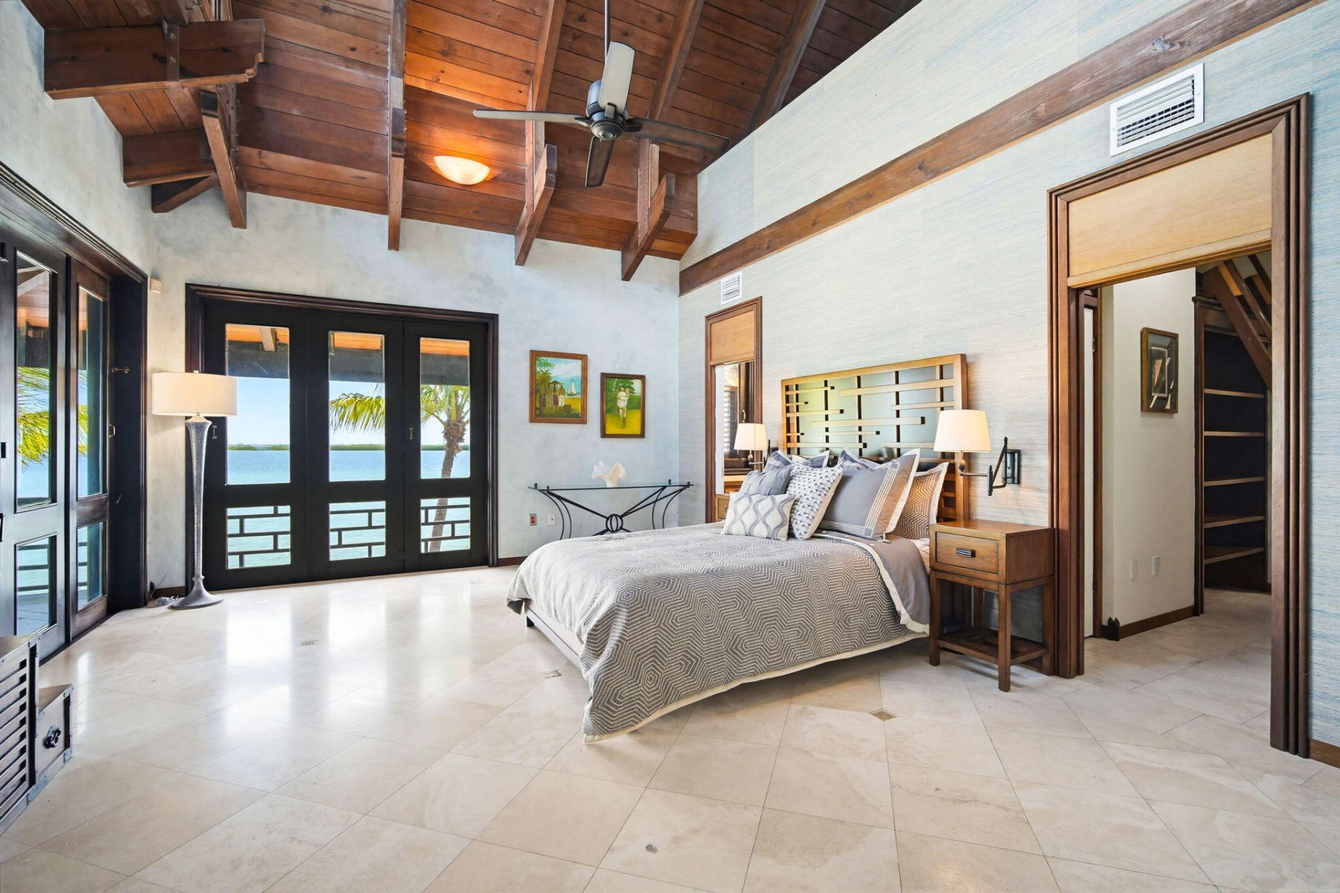 87 Cannon Royal Drive, Shark Key, FL 33040 Photo