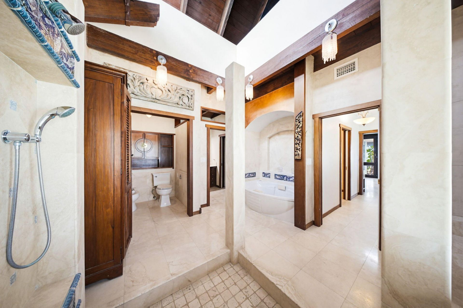 87 Cannon Royal Drive, Shark Key, FL 33040 Photo