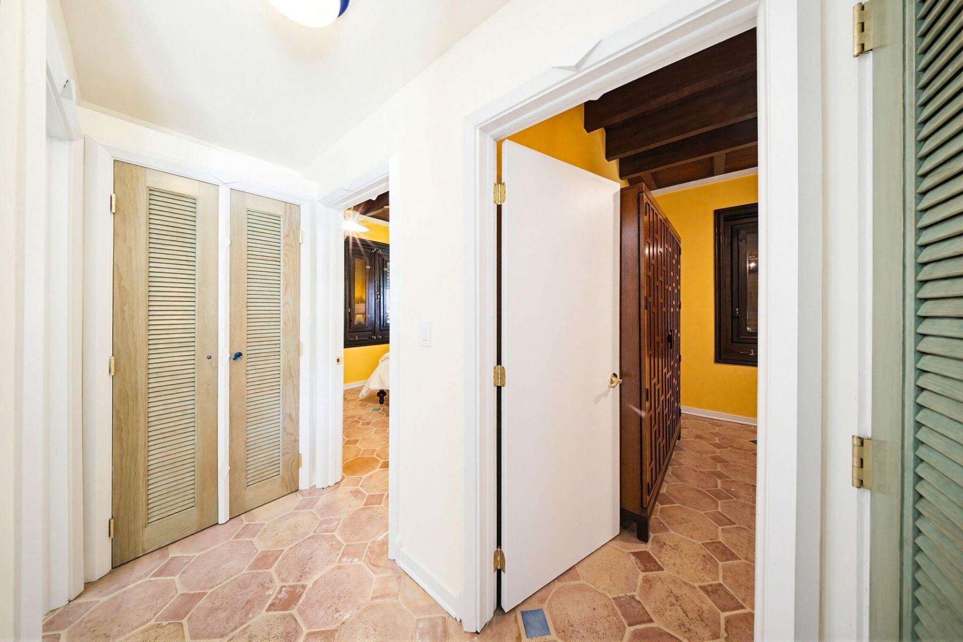 87 Cannon Royal Drive, Shark Key, FL 33040 Photo
