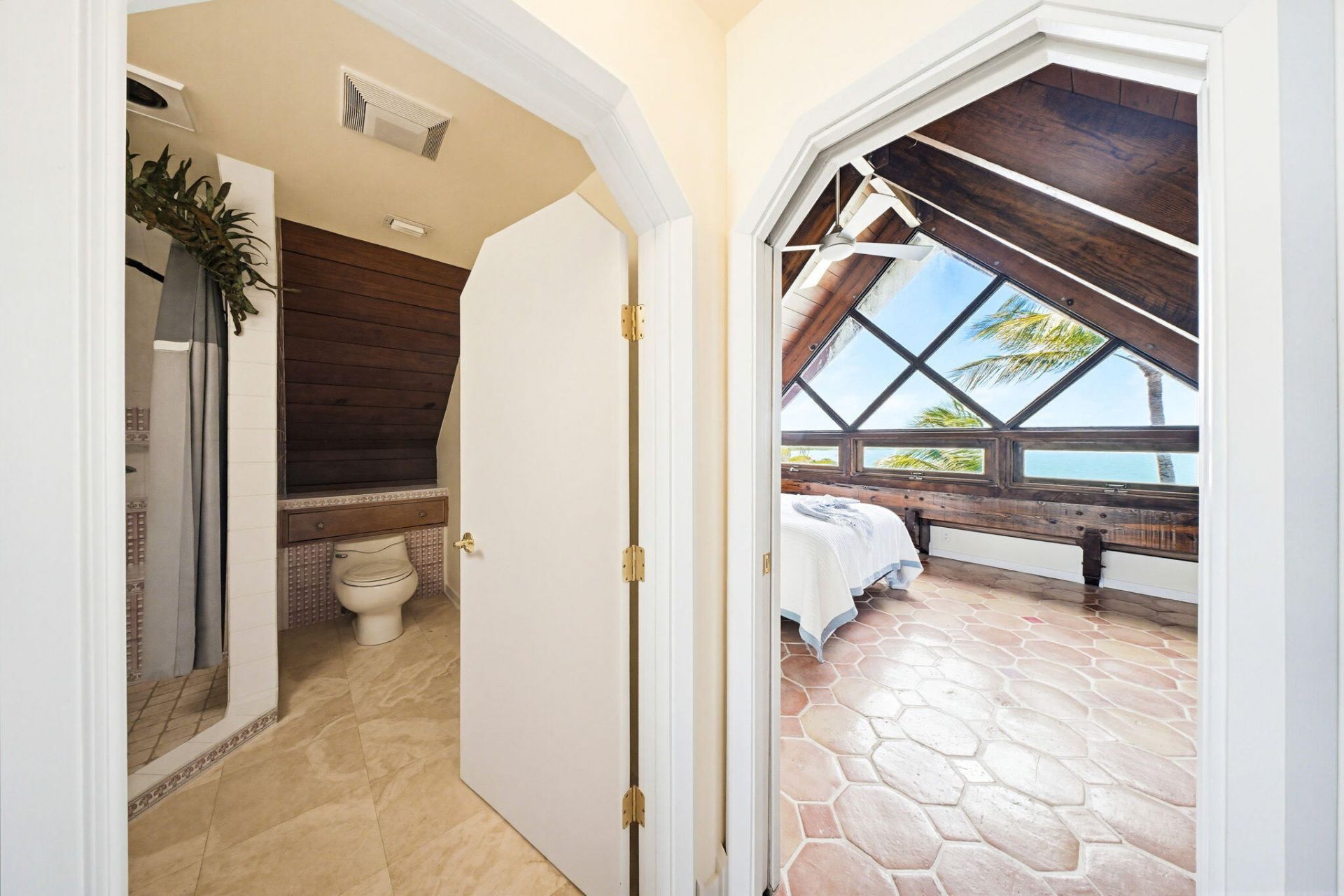 87 Cannon Royal Drive, Shark Key, FL 33040 Photo