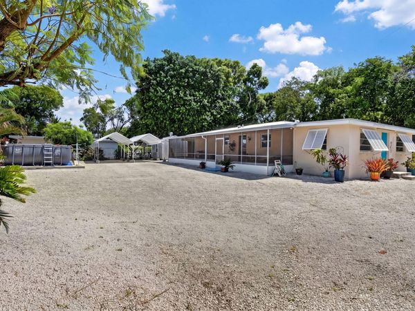 40 Transylvania Avenue, KEY LARGO, FL 33037