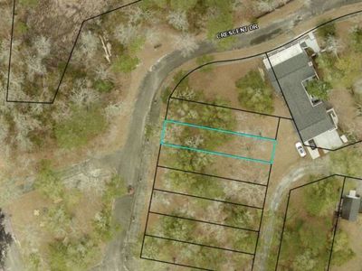 32 Crescent Dr., Georgetown, SC 29440