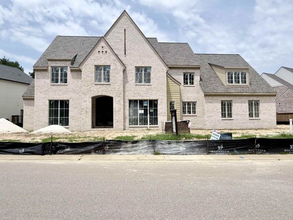 577 LAMBS BROOK LN, Collierville, TN 38017