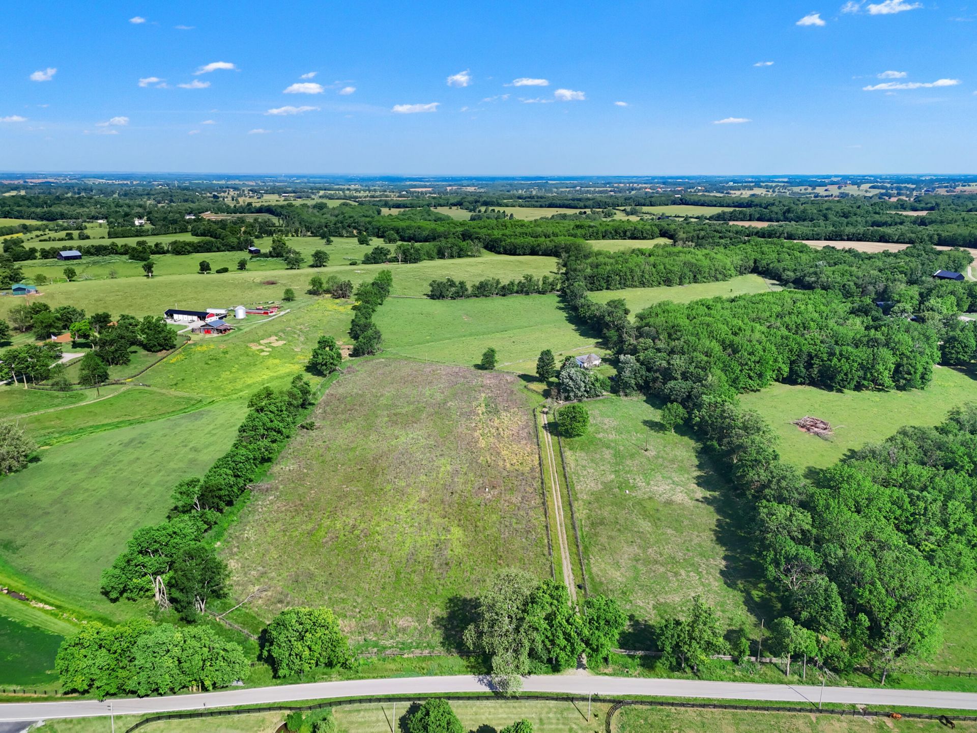 512 College Road, Paris, KY 40361