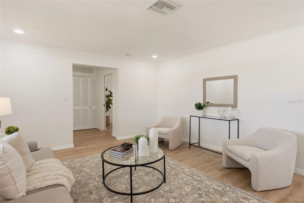6721 13th Avenue N, Saint Petersburg, FL 33710 Photo