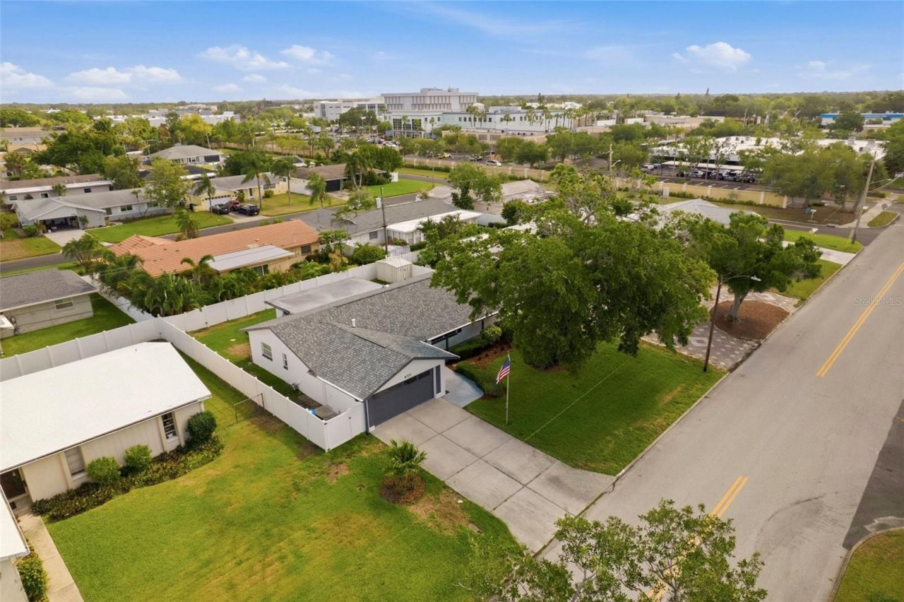 6721 13th Avenue N, Saint Petersburg, FL 33710 Photo