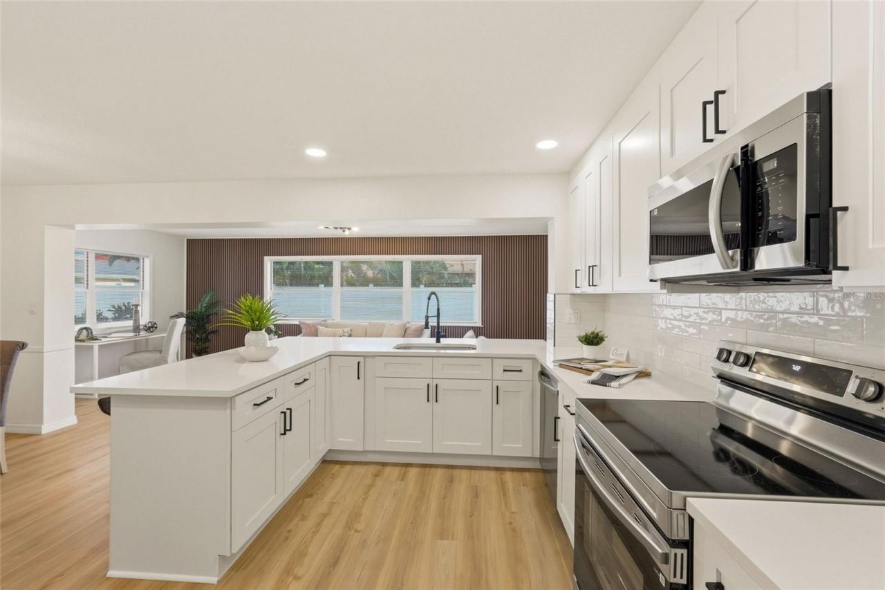 6721 13th Avenue N, Saint Petersburg, FL 33710 Photo