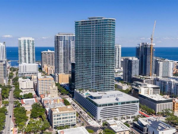 400 CENTRAL AVENUE , Unit 3906, ST PETERSBURG, FL 33701