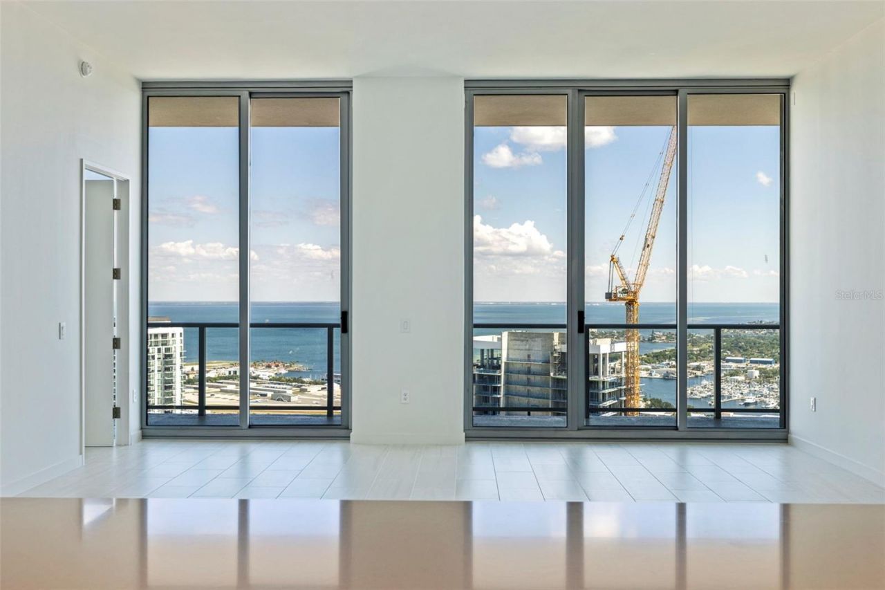 400 Central Avenue , Unit 3906, Saint Petersburg, FL 33701 Photo
