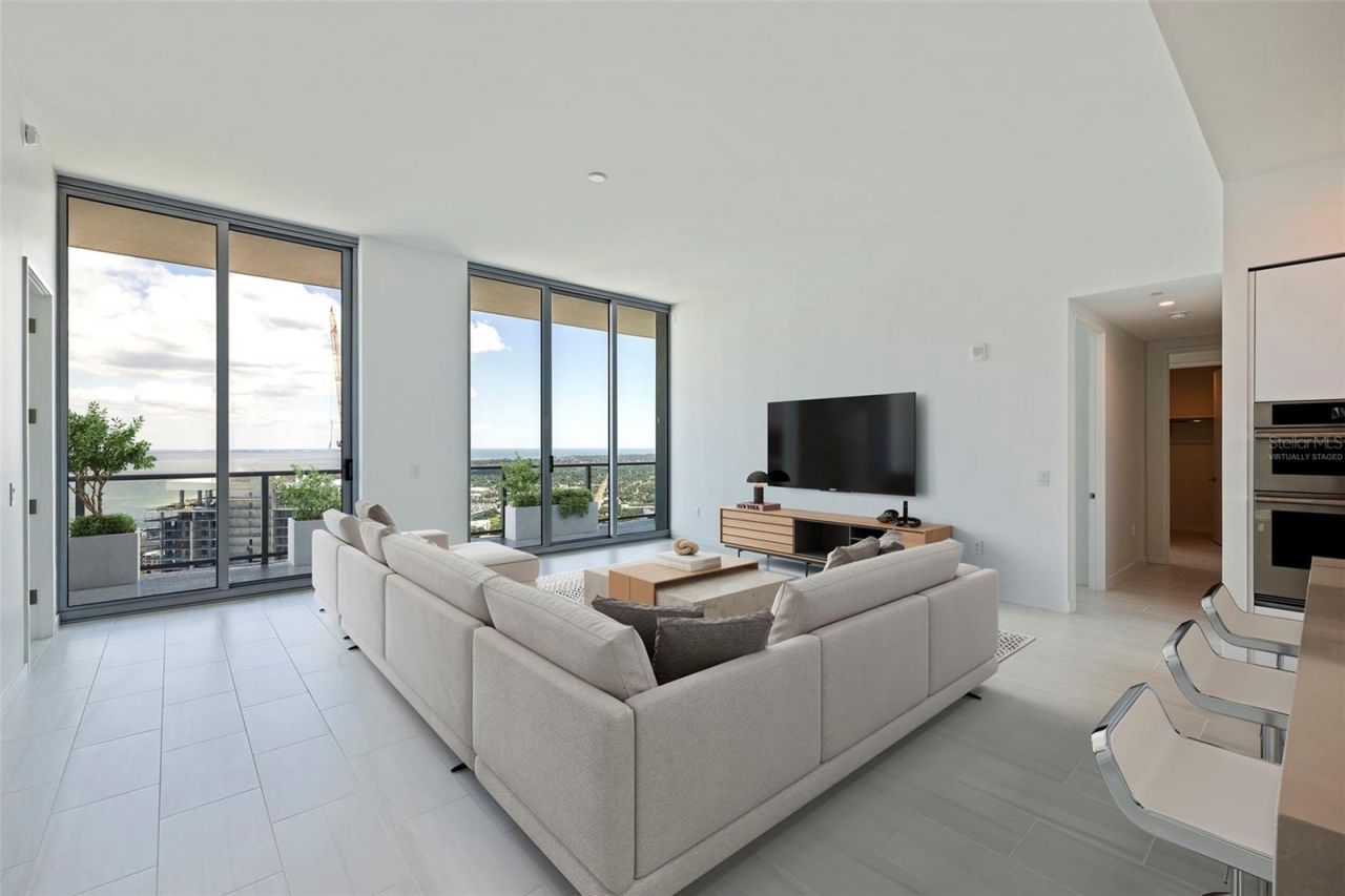 400 Central Avenue , Unit 3906, Saint Petersburg, FL 33701 Photo