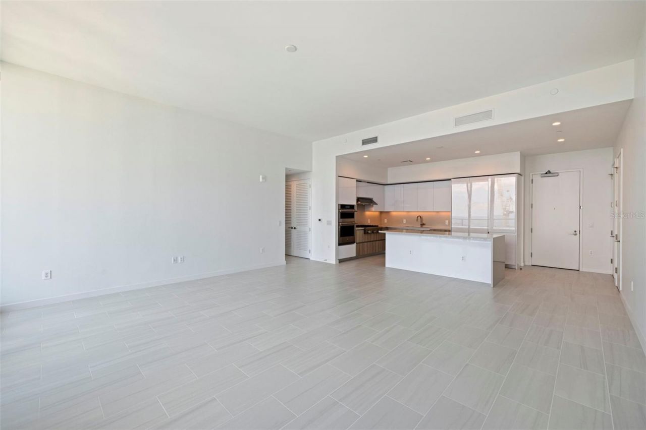 400 Central Avenue , Unit 3906, Saint Petersburg, FL 33701 Photo