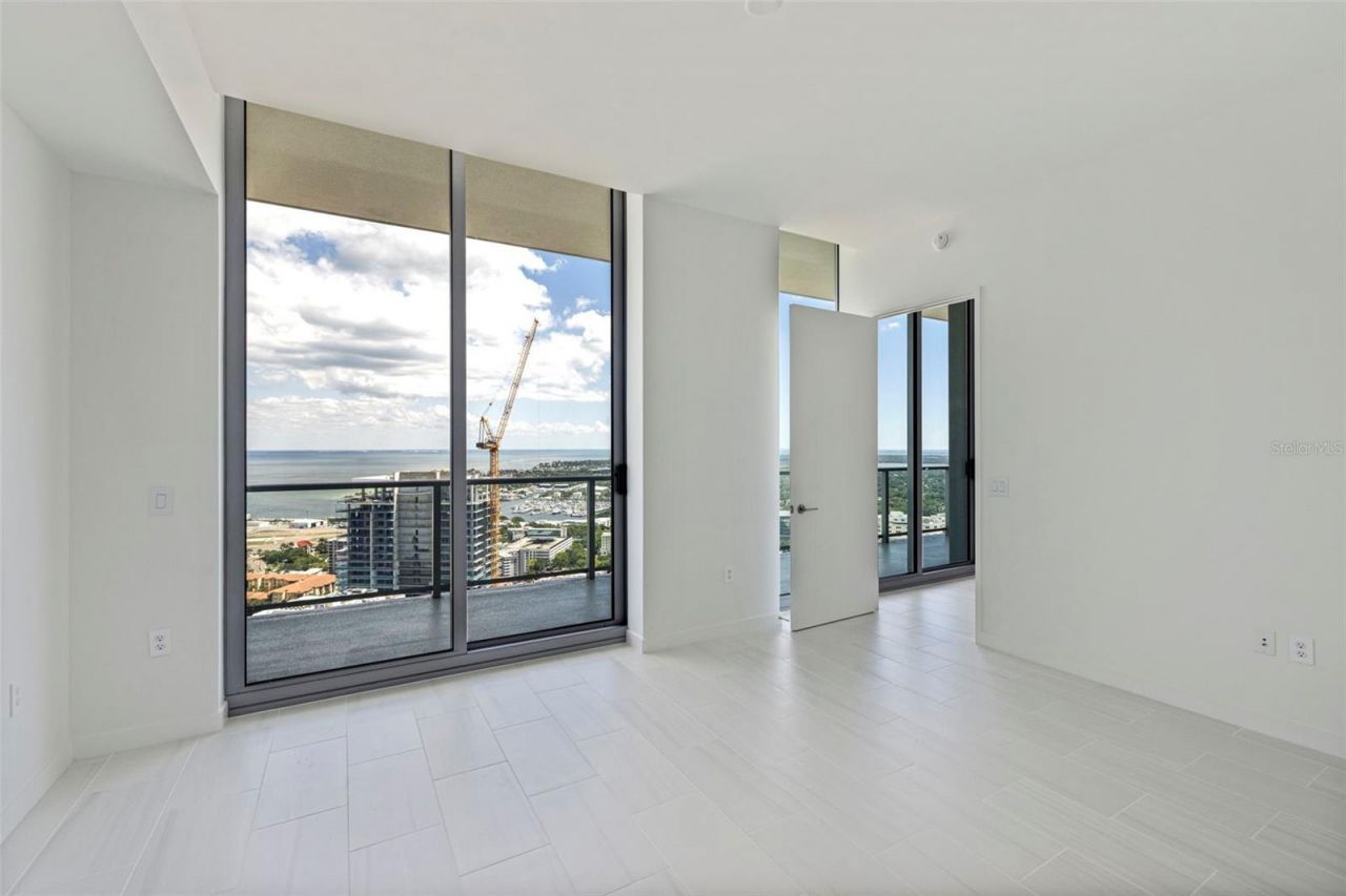 400 Central Avenue , Unit 3906, Saint Petersburg, FL 33701 Photo
