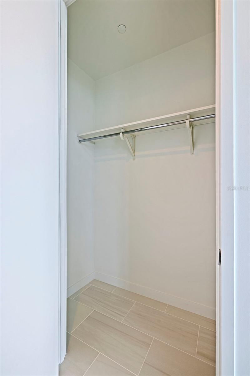 400 Central Avenue , Unit 3906, Saint Petersburg, FL 33701 Photo