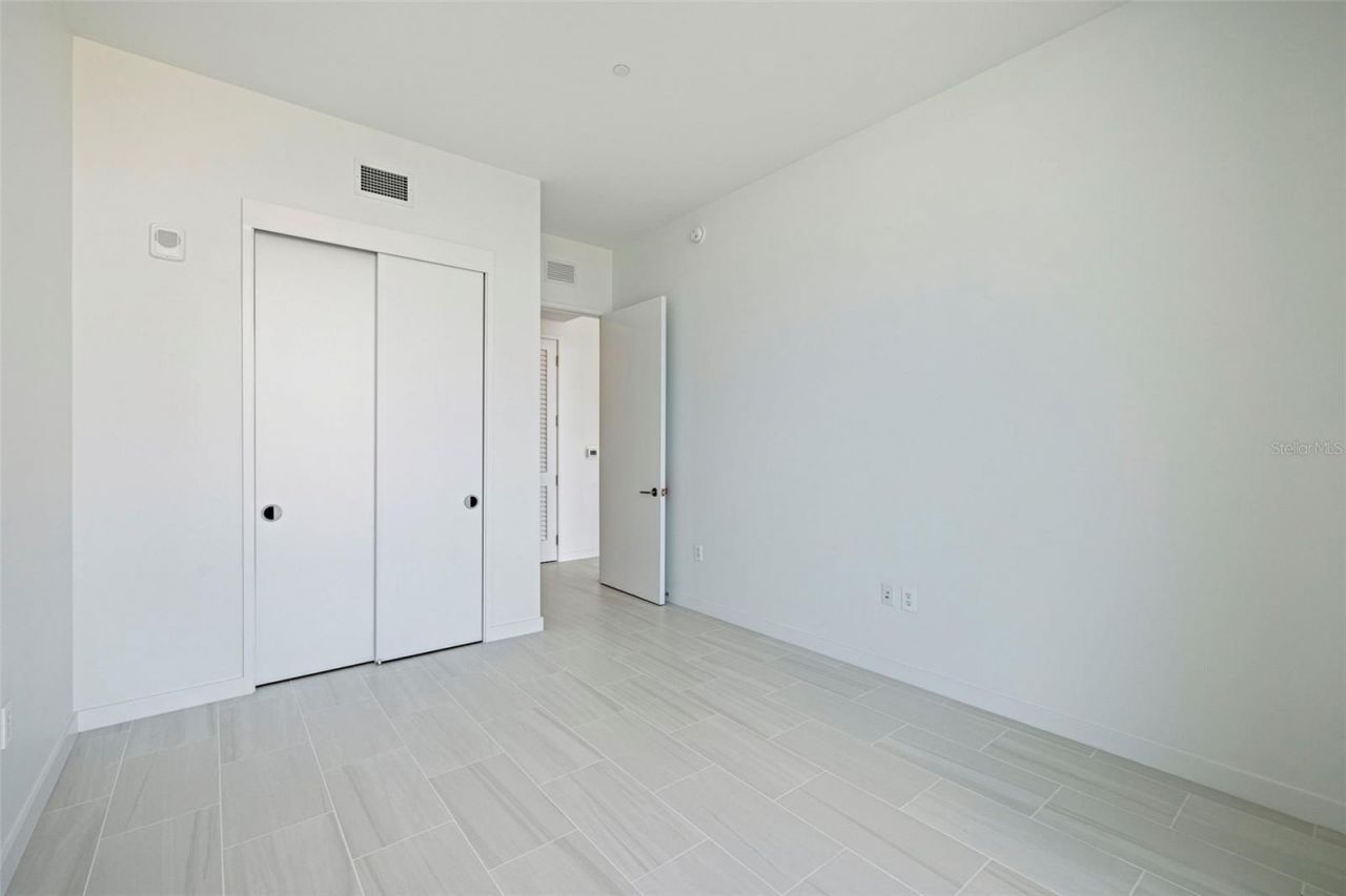 400 Central Avenue , Unit 3906, Saint Petersburg, FL 33701 Photo
