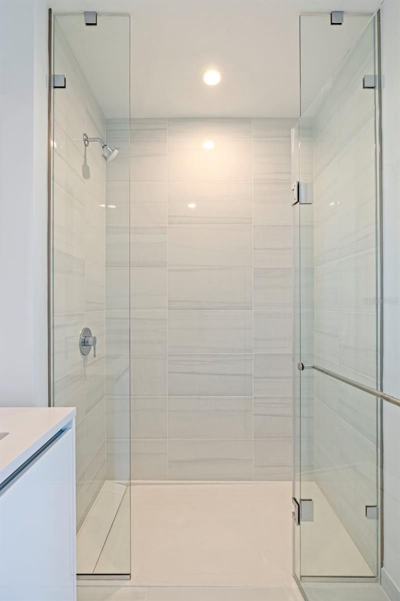 400 Central Avenue , Unit 3906, Saint Petersburg, FL 33701 Photo