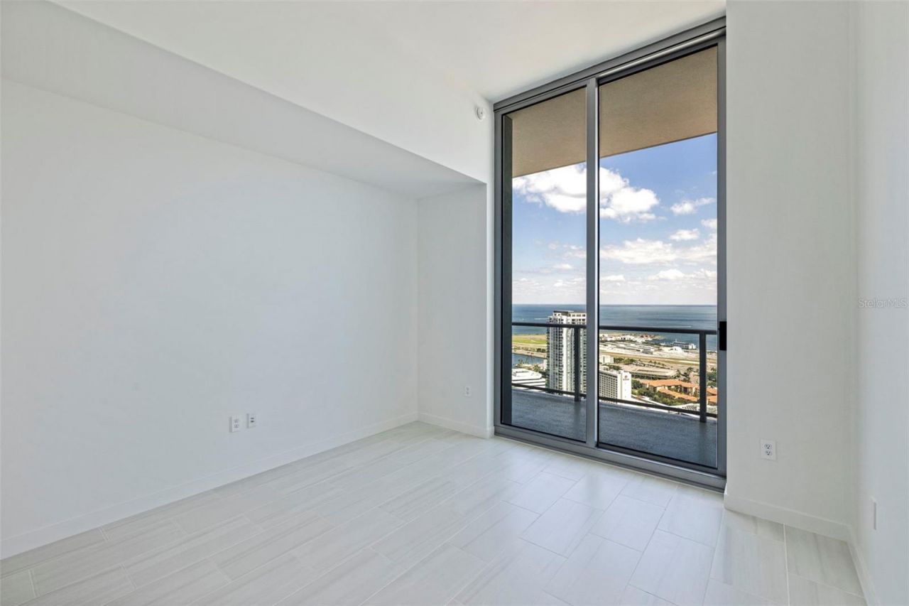 400 Central Avenue , Unit 3906, Saint Petersburg, FL 33701 Photo