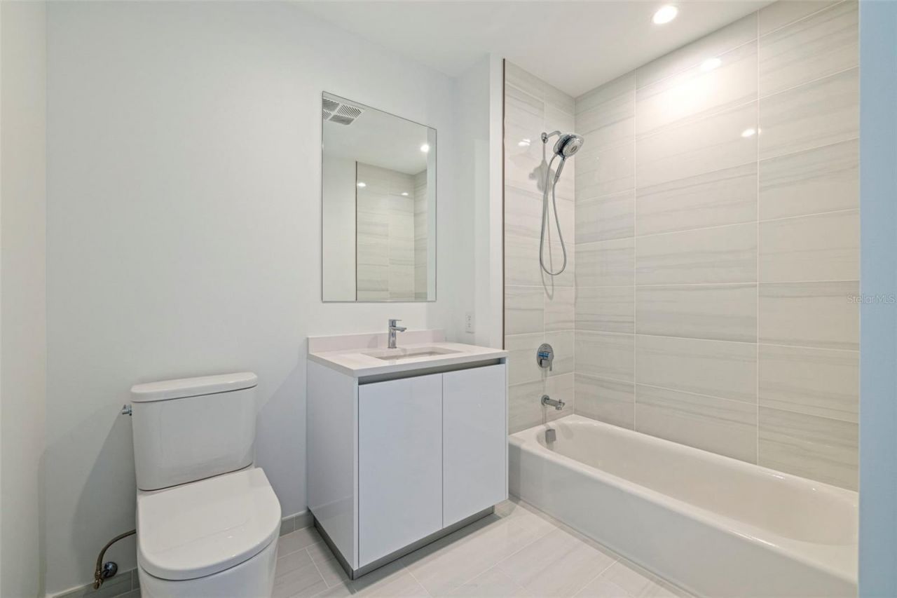400 Central Avenue , Unit 3906, Saint Petersburg, FL 33701 Photo