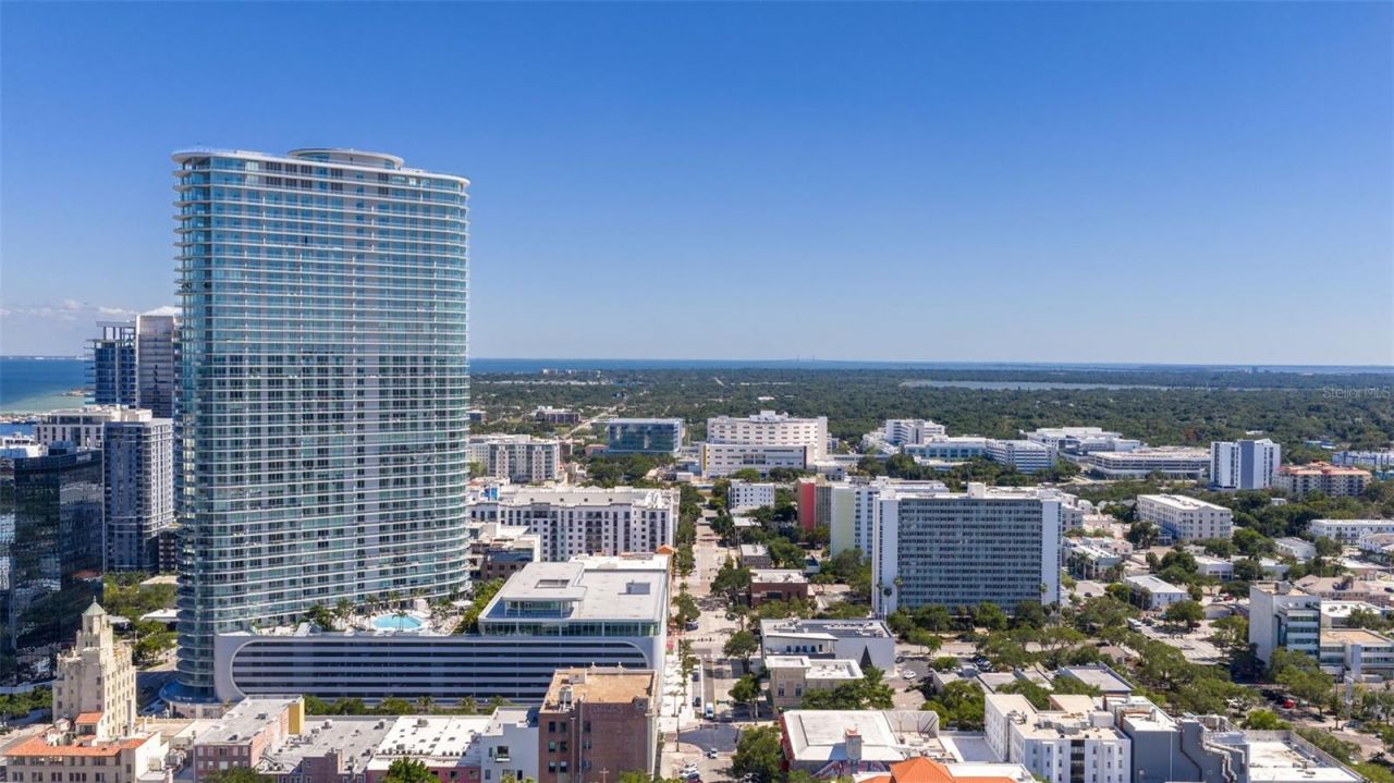400 Central Avenue , Unit 3906, Saint Petersburg, FL 33701 Photo