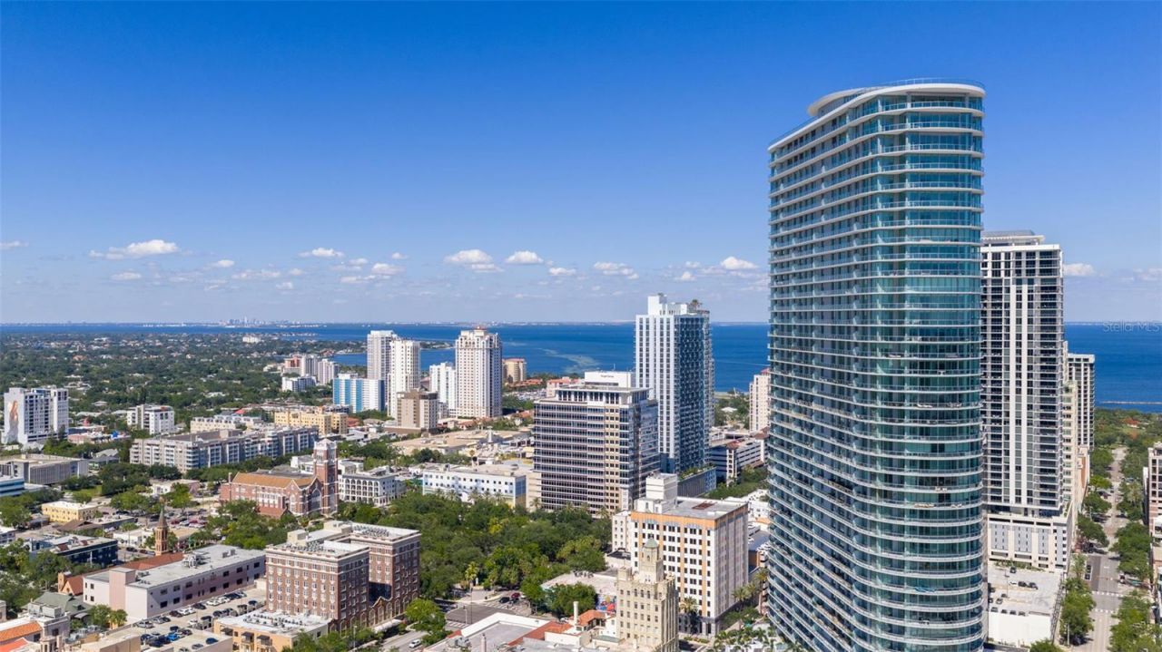 400 Central Avenue , Unit 3906, Saint Petersburg, FL 33701 Photo