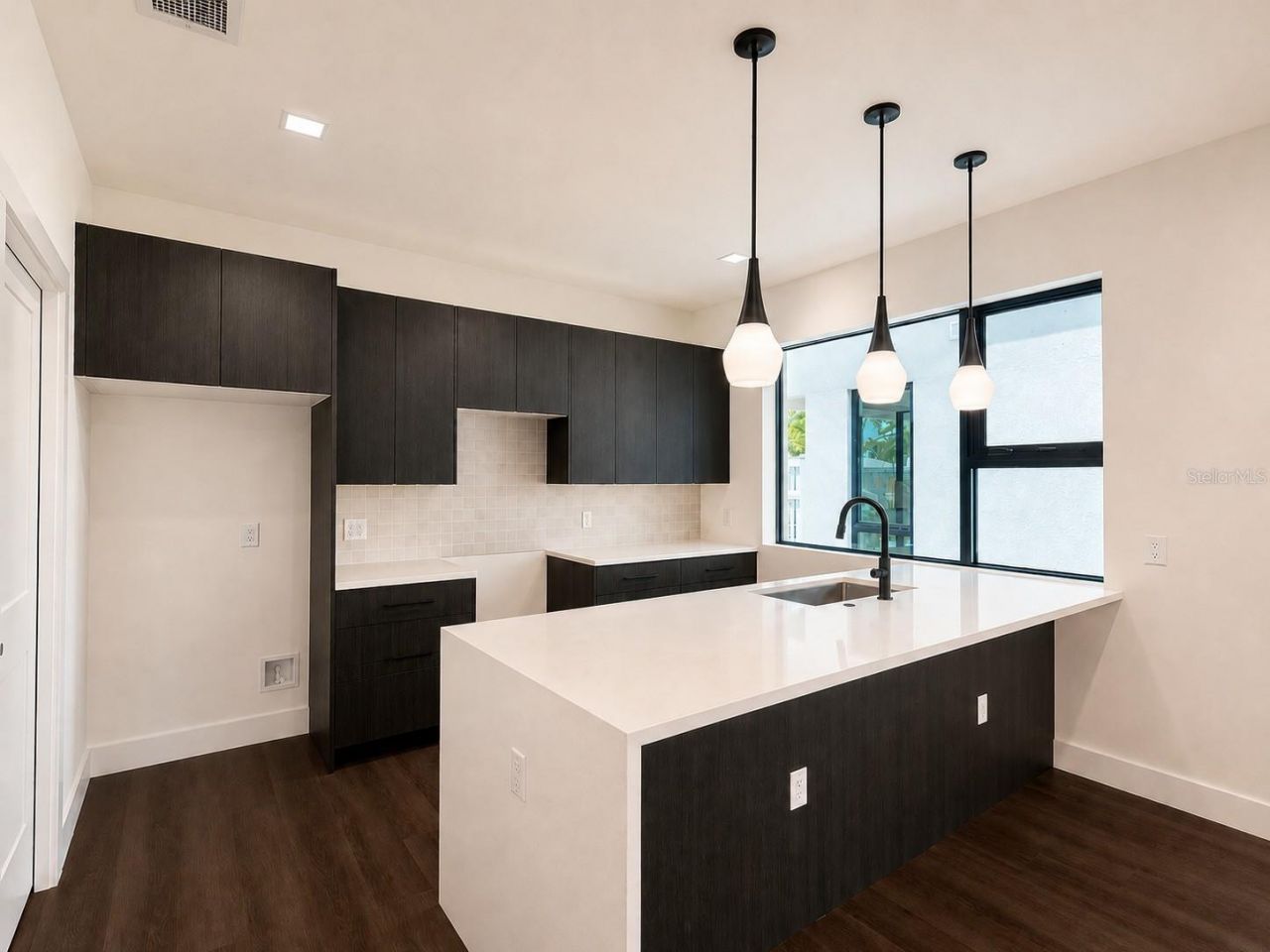 100 36th Street N, Unit 1C, Saint Petersburg, FL 33713 Photo
