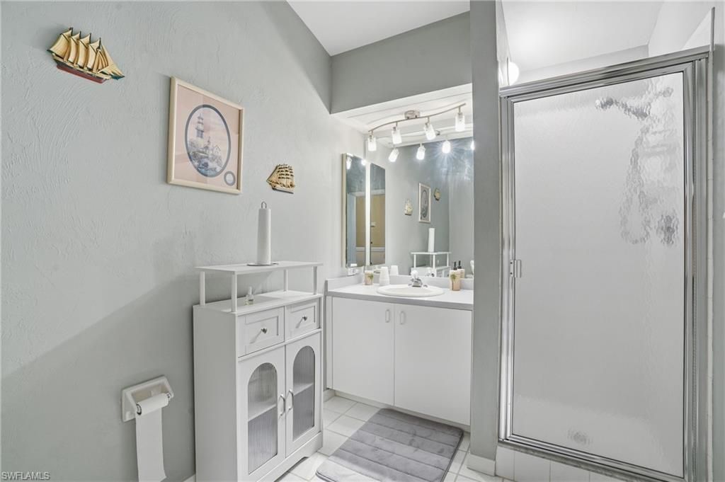 20 Cosmopolitan Dr , Unit 4, Lehigh Acres, FL 33936 Photo