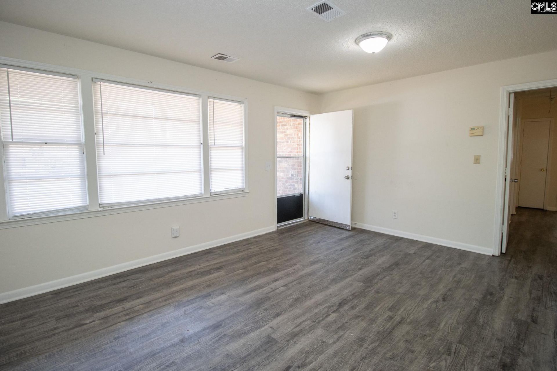 3805 Trotter Road  Photo 4