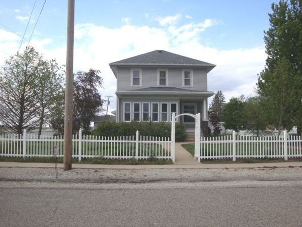 429 W Koplin Avenue , Cissna Park, IL 60924