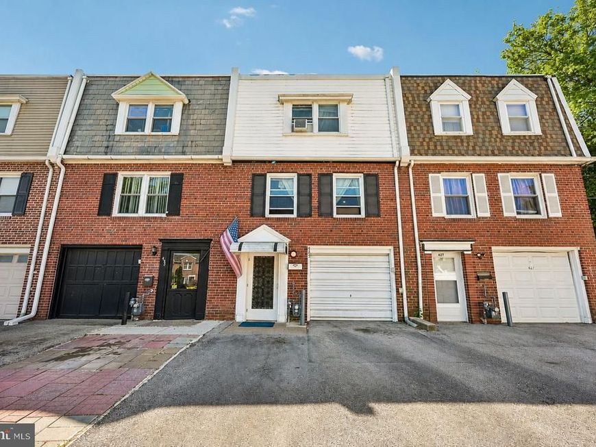 425 Arlington Avenue , Upper Darby, PA 19082 Main Photo