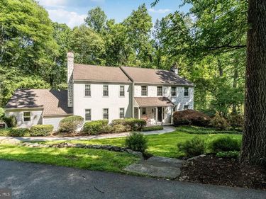823 NATHAN HALE DRIVE, WEST CHESTER, PA 19382
