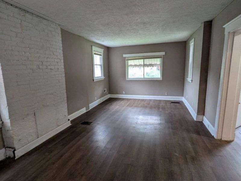2404 Highland Avenue, Cincinnati, OH 45219 Photo 6