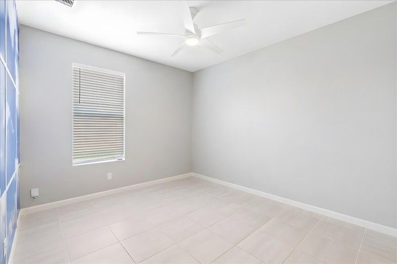 63 52nd Square, Vero Beach, FL 32968 Photo