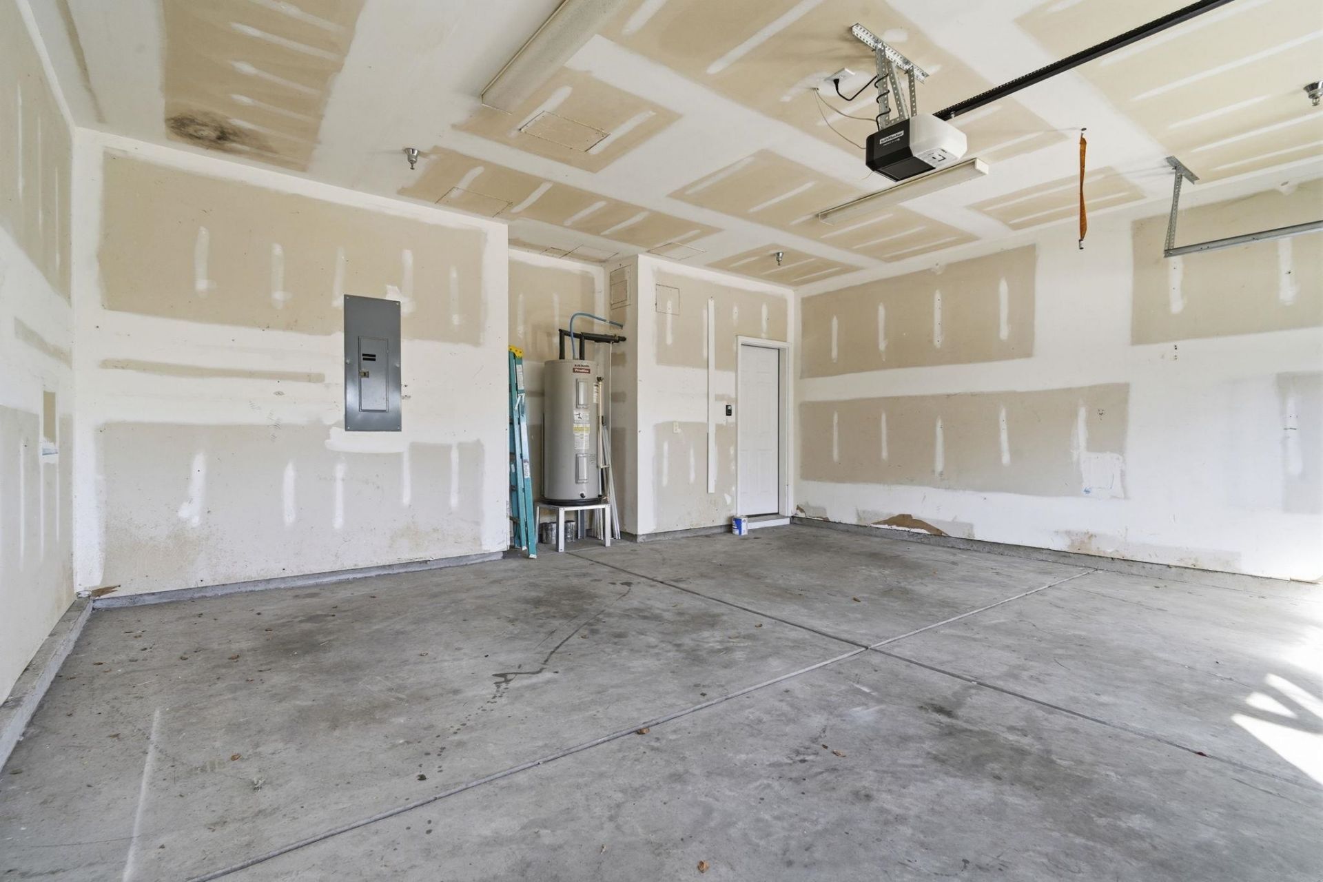 113 Mountain Ash Ln.  Photo 23