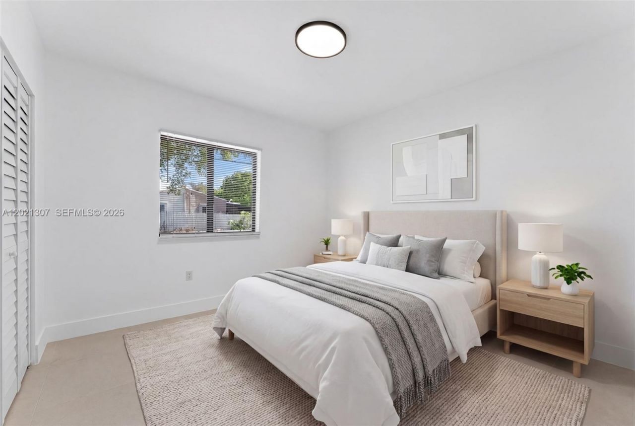 1895 NW 47th Ter , Miami, FL 33142 Photo