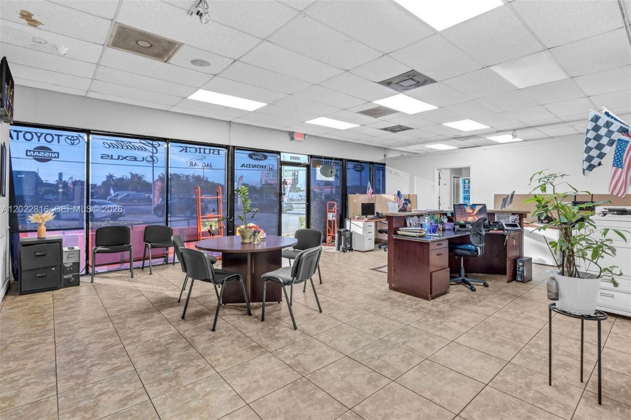 30005 S Dixie Highway , Homestead, FL 33033 Photo