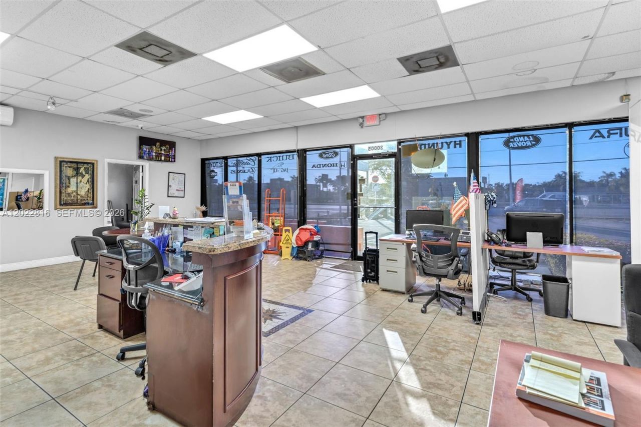 30005 S Dixie Highway , Homestead, FL 33033 Photo