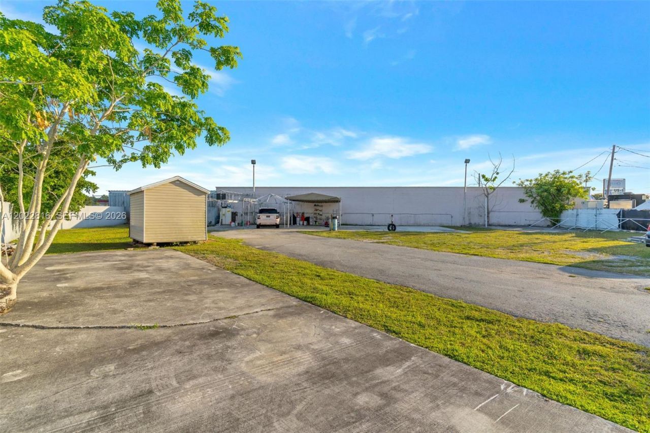 30005 S Dixie Highway , Homestead, FL 33033 Photo