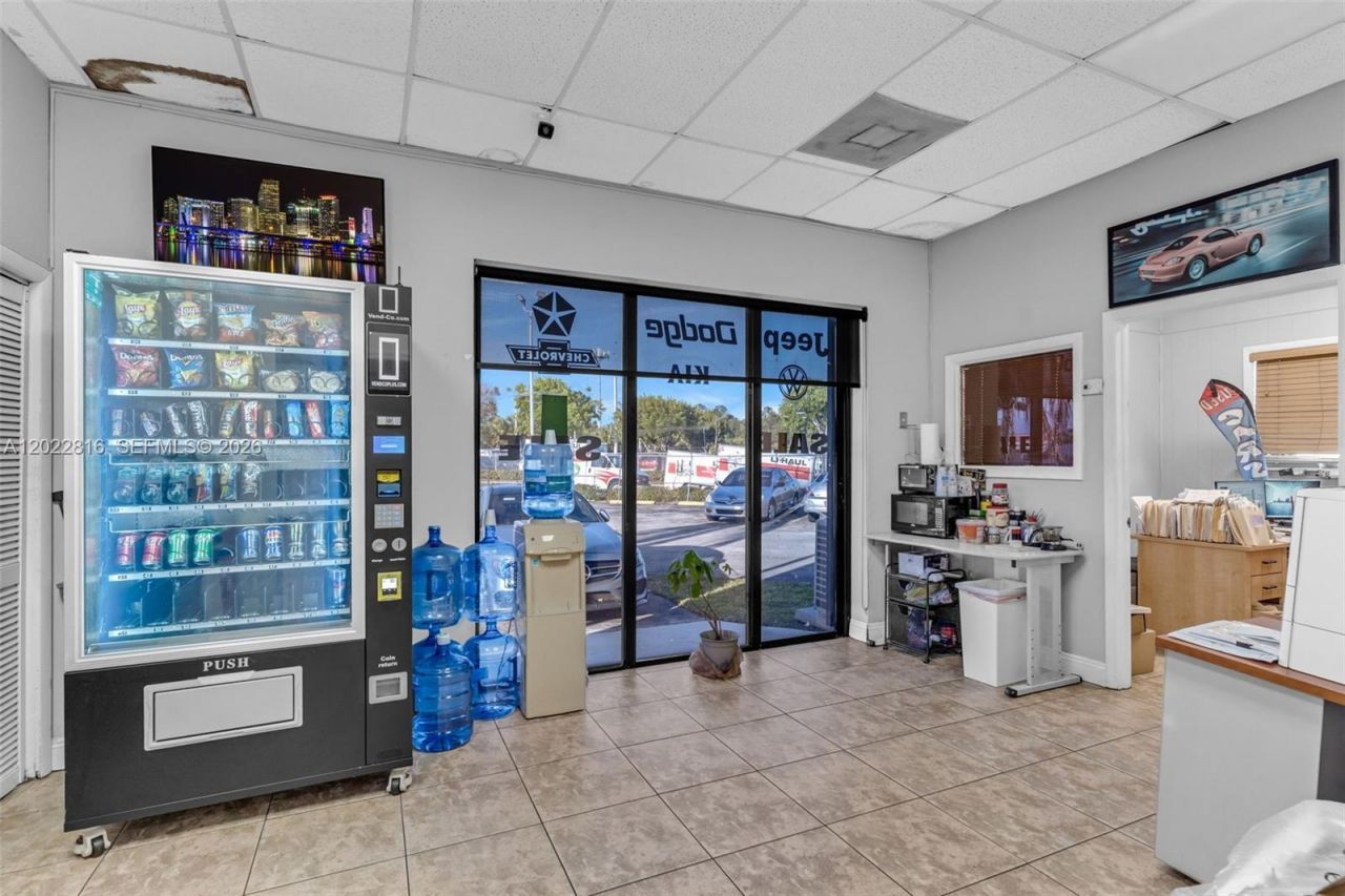 30005 S Dixie Highway , Homestead, FL 33033 Photo