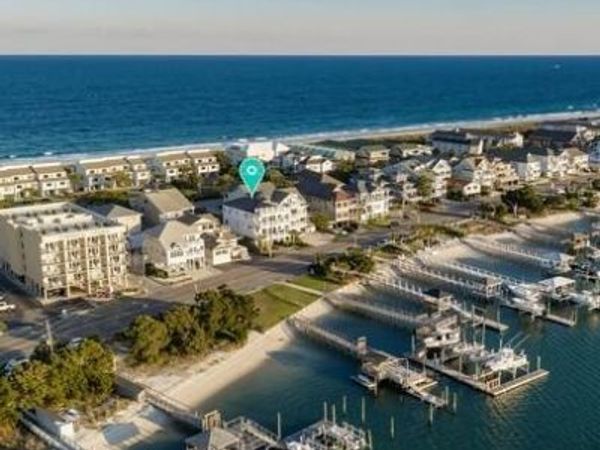 110 Waynick Boulevard, Wrightsville Beach, NC 28480