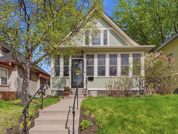 804 Smith Avenue S, Saint Paul, MN 55107
