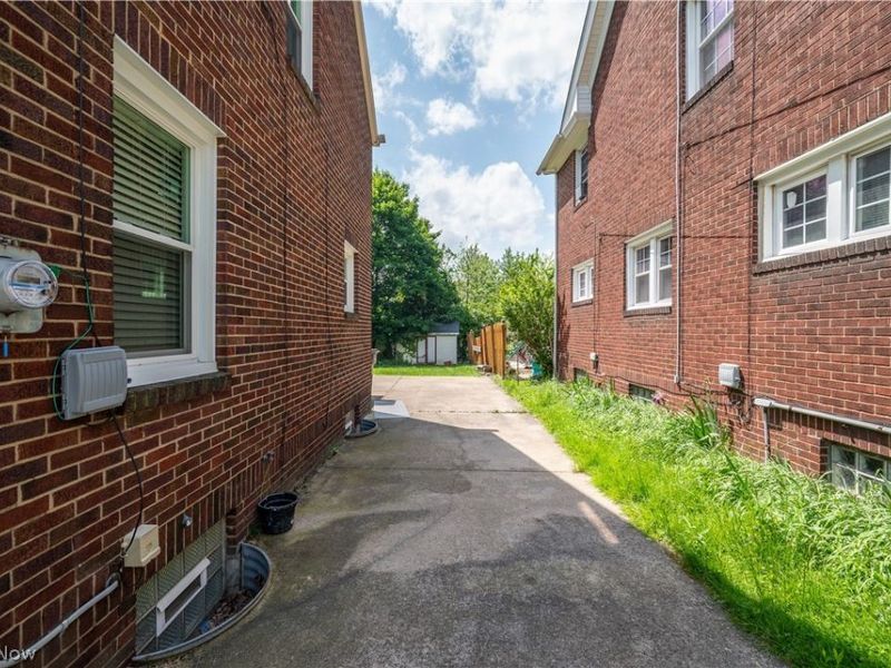 1842 Coronado Avenue, Youngstown, OH 44504 Photo 44