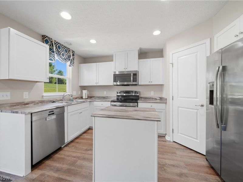 7185 Gauntlet Street SW, Massillon, OH 44646 Photo 14