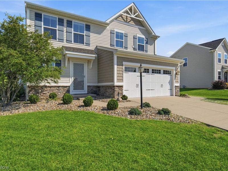 7185 Gauntlet Street SW, Massillon, OH 44646 Photo 2